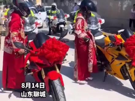 土冰糖制作过程 3f9278759993f26de01463e533e97bf2~tplv-dy-resize-origshort-autoq-75:330.jpeg?biz_tag=pcweb_cover&from=3213915784&s=PackSourceEnum_AWEME_DETAIL&sc=cover&se=false&x-expires=2007525600&x-signature=fcygFJAnedkrNBxzySwkbOTtQnY%3D