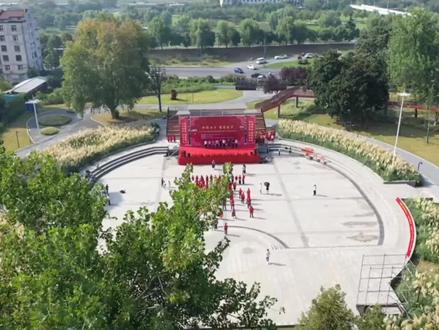 美国卖武器给乌克兰 4c2889cb1a8b92ab022ceef0316af517~tplv-dy-resize-origshort-autoq-75:330.jpeg?biz_tag=pcweb_cover&from=3213915784&s=PackSourceEnum_AWEME_DETAIL&sc=cover&se=false&x-expires=2008274400&x-signature=5fkL%2Fx6e8HoPhjplSuOPV0DSYrE%3D