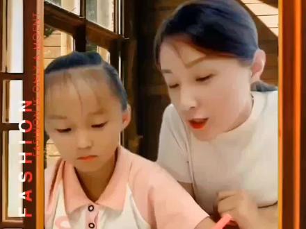 玩具小视频儿童遥控玩具车 de4cddaea7992b3307ca2f693e78bcd2~tplv-dy-resize-origshort-autoq-75:330.jpeg?biz_tag=pcweb_cover&from=3213915784&s=PackSourceEnum_AWEME_DETAIL&sc=cover&se=false&x-expires=2011330800&x-signature=py8YUioDIokp1H6fu%2FfuWd8%2BH84%3D