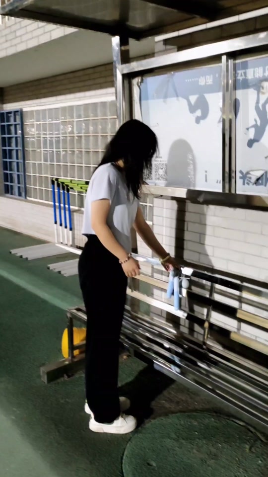 东南大学：口是心非的大学室友，下一个问题！毕业论文写了多少字？#搞笑 #反转搞笑 #大学生活