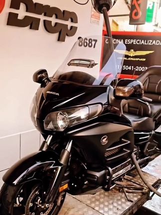 跑车摩托图片 00bc6331a28c462b8b772f5692672dbb_1670058208~tplv-dy-cropcenter:323:430.jpeg?biz_tag=pcweb_cover&from=3213915784&s=PackSourceEnum_PUBLISH&sc=cover&se=true&sh=323_430&x-expires=1986008400&x-signature=yAMrV3cWMEv%2BERdMC6XD6EnSfrI%3D