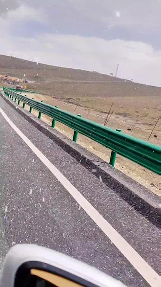 不敢接老婆电话 51ce75979ca94f569a3e7fb9ef89e7cc_1695168444~tplv-dy-resize-origshort-autoq-75:330.jpeg?biz_tag=pcweb_cover&from=3213915784&s=PackSourceEnum_AWEME_DETAIL&sc=cover&se=false&x-expires=2010528000&x-signature=P%2FpXFqKhhiAsLit1uTvluLIUF7g%3D