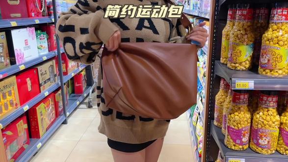 不敢接老家的电话 72b987abd3f54ccbb0dbd289b6ef4d94~tplv-dy-resize-origshort-autoq-75:330.jpeg?biz_tag=pcweb_cover&from=3213915784&s=PackSourceEnum_AWEME_DETAIL&sc=cover&se=false&x-expires=2008396800&x-signature=2aqxvep6xZV7kF04qZRJg3fClTs%3D