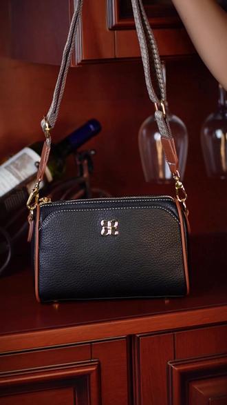 衣服贵的就一定好吗 7bc1dcc684b049d69e0c427443718ba7_1692320203~tplv-dy-resize-origshort-autoq-75:330.jpeg?biz_tag=pcweb_cover&from=3213915784&s=PackSourceEnum_AWEME_DETAIL&sc=cover&se=false&x-expires=2009293200&x-signature=93nesZAtmFkVdhO12VH0Twu2xv8%3D