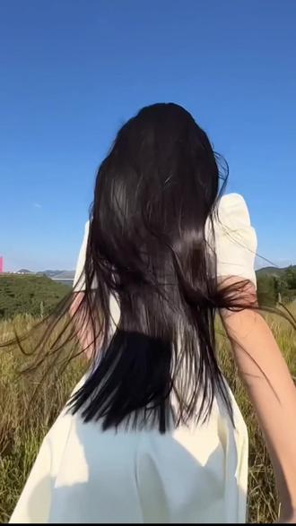 闪闪惹人爱下一句 8992cd26f18648b88168a619e1801aab_1695772861~tplv-dy-resize-origshort-autoq-75:330.jpeg?biz_tag=pcweb_cover&from=3213915784&s=PackSourceEnum_AWEME_DETAIL&sc=cover&se=false&x-expires=2011186800&x-signature=PWC1GVounWUDL%2Bd51%2BHZQRp7Igw%3D