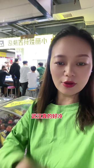 苹果新品发布会iphone 15 b016e97403784e9c9d170d996ddbdadf_1695273210~tplv-dy-resize-origshort-autoq-75:330.jpeg?biz_tag=pcweb_cover&from=3213915784&s=PackSourceEnum_AWEME_DETAIL&sc=cover&se=false&x-expires=2010664800&x-signature=p9fKtgtLjn2DzYHjXAd9oVUds8M%3D