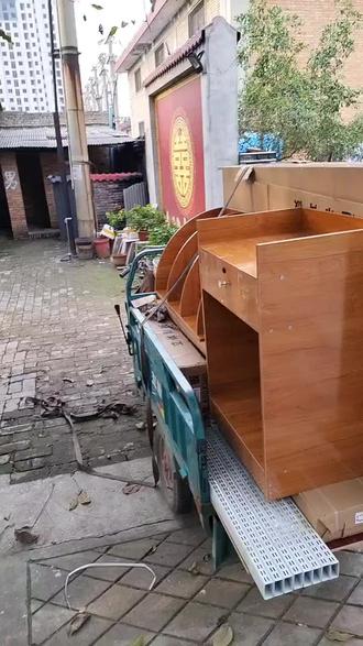 好用的水乳推荐平价 oASpEReOr3GAKC3lBBnAIzSF75KA7CkBneDfbI~tplv-dy-resize-origshort-autoq-75:330.jpeg?biz_tag=pcweb_cover&from=3213915784&s=PackSourceEnum_AWEME_DETAIL&sc=cover&se=false&x-expires=2012407200&x-signature=IBnI%2Fk1Hz5936HPtrz5eGIp8%2FyI%3D