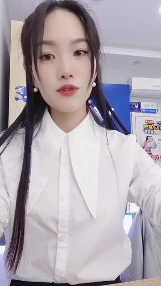 免费视频剪辑软件 一键制作 oEkl2L8NwACNA9kGgEfsE3CzSNTBglehAABsTI~tplv-dy-resize-origshort-autoq-75:330.jpeg?biz_tag=pcweb_cover&from=3213915784&s=PackSourceEnum_AWEME_DETAIL&sc=cover&se=false&x-expires=2011230000&x-signature=2UWHLwAd9bwJ6y2W5cNZk%2BDcEl8%3D