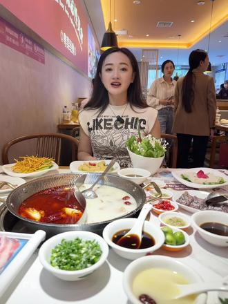 老王的快乐生活记 oINsESw9EIReAScADlUg4gnz8ybDABDUwQLRec~tplv-dy-resize-origshort-autoq-75:330.jpeg?biz_tag=pcweb_cover&from=3213915784&s=PackSourceEnum_AWEME_DETAIL&sc=cover&se=false&x-expires=2011014000&x-signature=Z%2FIPHFGHPV2v7dvKoFfJTf6cwbk%3D
