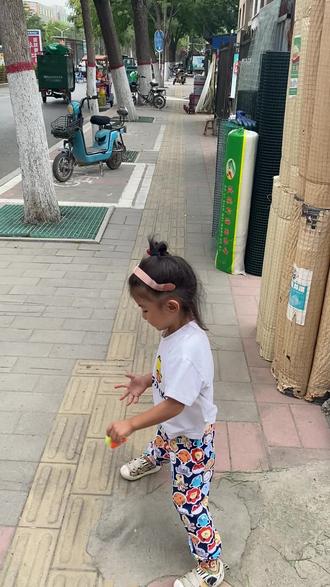 怎么去除甲醛最有效土方法 oIgOOS9hMzeMCIyEiBfyAn8zgEDh9A2wN0hAiB~tplv-dy-resize-origshort-autoq-75:330.jpeg?biz_tag=pcweb_cover&from=3213915784&s=PackSourceEnum_AWEME_DETAIL&sc=cover&se=false&x-expires=2010888000&x-signature=V4Pj9C8FYPszw1ZVBq3H50jFeRU%3D