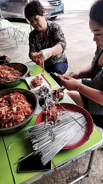 今日新闻热点大事件时间 oMMDlNA4EucADxDBeNTnbA09cRAeBkTg9iylIx~tplv-dy-resize-origshort-autoq-75:330.jpeg?biz_tag=pcweb_cover&from=3213915784&s=PackSourceEnum_AWEME_DETAIL&sc=cover&se=false&x-expires=2010729600&x-signature=rMY7MBmRKcTAArX1gsOJcgtjj4U%3D