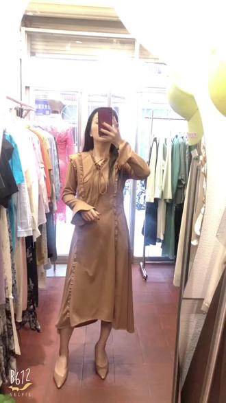 衣服贵的卖点 oMejEoGTHeWeA5fAiDYQJAE4seiRIMPvHgj2s8~tplv-dy-resize-origshort-autoq-75:330.jpeg?biz_tag=pcweb_cover&from=3213915784&s=PackSourceEnum_AWEME_DETAIL&sc=cover&se=false&x-expires=2010805200&x-signature=y0IvGH%2Fcihp5zps%2BG%2BnVQz7qbWM%3D