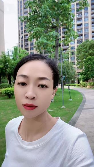 苹果手机用的什么品牌的相机 oYAtAAkkNhgBN9UI73vNBf37Hzd7CeECNiNC1g~tplv-dy-resize-origshort-autoq-75:330.jpeg?biz_tag=pcweb_cover&from=3213915784&s=PackSourceEnum_AWEME_DETAIL&sc=cover&se=false&x-expires=2008821600&x-signature=D2LJHb2B%2F6iKOznn697DSwZDJxQ%3D