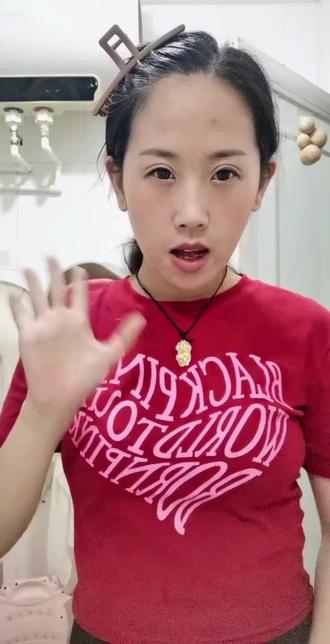 好用的洗发水排行榜推荐学生 oYgxCen79AAuqQXnsmDIwKBAACkg3cdG5kbMmf~tplv-dy-resize-origshort-autoq-75:330.jpeg?biz_tag=pcweb_cover&from=3213915784&s=PackSourceEnum_AWEME_DETAIL&sc=cover&se=false&x-expires=2010650400&x-signature=6rzEEh1NZoC4um3ctbnJrmr1NKY%3D