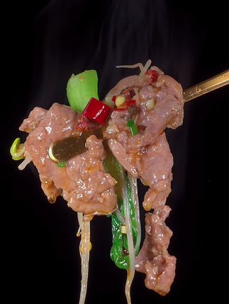 粉蒸肉蒸多久能烂 ocNx2LeKA3z0ZmPhWzfd2EoxASPoIgBA2BBCLA~tplv-dy-cropcenter:323:430.jpeg?biz_tag=pcweb_cover&from=3213915784&s=PackSourceEnum_PUBLISH&sc=cover&se=true&sh=323_430&x-expires=1988010000&x-signature=ybf%2FiV19JhkOymjf2c0%2FT%2Fjhqik%3D