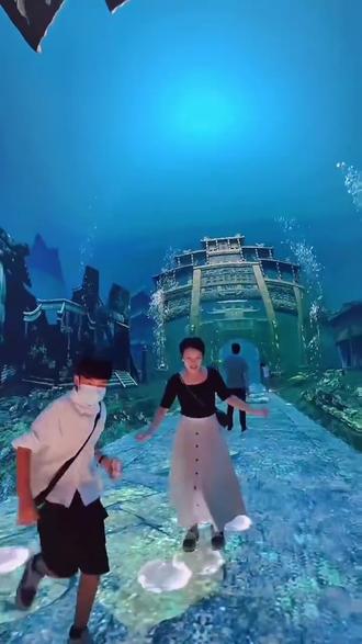 免费国际电影大片 oknEAbCshfAg28DgI99zCeyYmSbQ5LkyoAqNBu~tplv-dy-resize-origshort-autoq-75:330.jpeg?biz_tag=pcweb_cover&from=3213915784&s=PackSourceEnum_AWEME_DETAIL&sc=cover&se=false&x-expires=2011190400&x-signature=vrs3iBRUWX75WjvMHTaVE0J7qno%3D