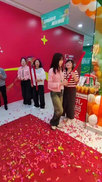 今日新闻简短300字 osKrEeyiqCAhIA47dBsA6fmMgHBZAJ2BezMPHw~tplv-dy-resize-origshort-autoq-75:330.jpeg?biz_tag=pcweb_cover&from=3213915784&s=PackSourceEnum_AWEME_DETAIL&sc=cover&se=false&x-expires=2011093200&x-signature=QmmawQPnlUTvIIcZHISjzWHyHzM%3D