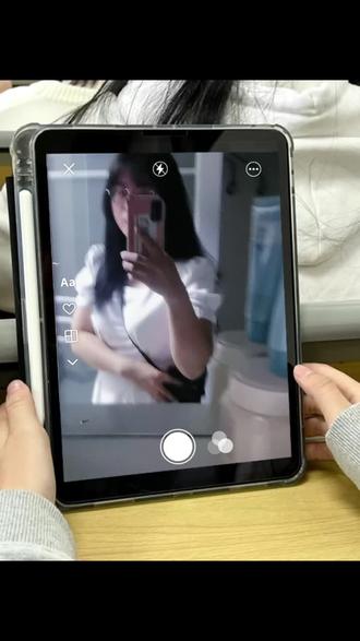 手机内屏坏了怎么投屏到电脑上 owAmzACzkBkM1IQfhr8cOAESAAZ7Nf0gv9IwnC~tplv-dy-resize-origshort-autoq-75:330.jpeg?biz_tag=pcweb_cover&from=3213915784&s=PackSourceEnum_AWEME_DETAIL&sc=cover&se=false&x-expires=2010283200&x-signature=BnPT5NIaFMLmNgOMqnH%2Fz9vyCvg%3D