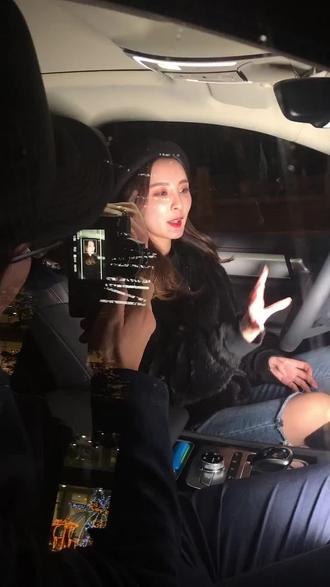 好累噢。不是我不回复你们。太多啦。这样吧。以后就抽前20名认真回复。#咬出闪耀感 @抖音MCN
