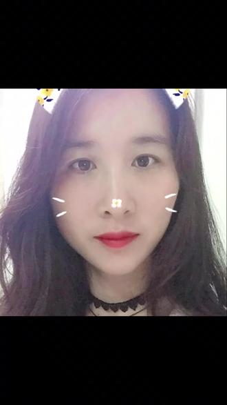 看下这两个哪个更像我