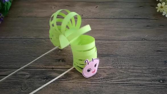 #折纸 可爱的#毛毛虫 爬呀爬呀