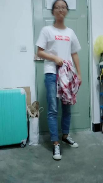 喜提尼龙杂志和官方海报。#蔡徐坤