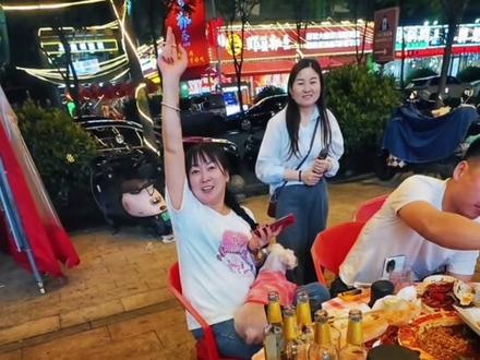 各位精神股东第一期脑筋急转弯:什么刀,不伤人?
我会在此视频中抽取五名霸王餐,答对者优先送出,欢迎大家勇于参与#脑筋急转弯 #脑筋急转弯大挑战 #餐饮互动游戏 #上热门🔥 #安庆美食