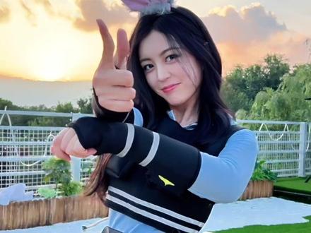 30万粉丝福利在此!谢谢大家的支持与陪伴~ #氛围感 #星河计划 #郜思雯