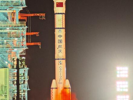 神舟二十三号升空发射 没有什么比亲眼见证神舟二十三号载人航天升空更震撼的了吧!感叹我国之强大,未来可期!