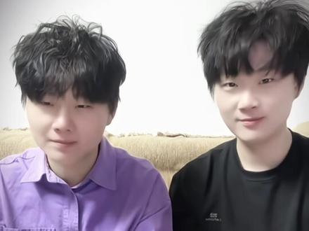 什么家庭用麦吉克的牌当调情道具啊
#二拜高堂#喜超栖越#年上