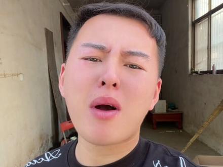 既然有这么多兄弟们喜欢这个AI臭显摆特效,那我就放开耍了#AI臭显摆 #搞笑 #内容过于真实 #万万没想到
