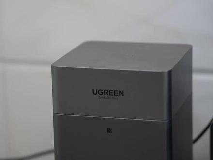 arm版NAS部署软路由教程!arm飞牛一机多用实现旁路由! arm版的docker镜像相比X86架构确实少一些,不少朋友想要在arm架构NAS上部署软路由OpenWRT,这不,教程来了,不管是arm版飞牛、还是绿联、极空间、威联通版的arm NAS都适用~#软路由 #openwrt #旁路由 #飞牛 #绿联