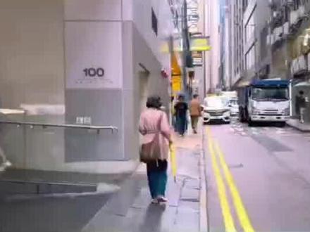 等你前怕狼后怕虎的时候就好比现在的微信已经遍部全国各地了