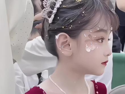 一张贴纸就可以搞定的六一妆容 #六一 #儿童妆容舞台妆 #妆容贴纸