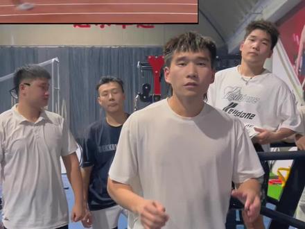 无重力跑步机挑战!一级运动员33km/h,你超过了吗?#北体航航 #北体航航最帅#体育生
