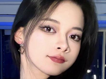 脑瘫女孩自学化妆的第N 天#残疾人 #妆前妆后 #化妆分享 #变美