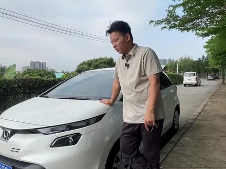 50万以内最好的车,本田限量新飞度,网上说的!一条视频看完整车! 3000名新飞度车主在群里等你
#新飞度 #新飞度上市 #飞度车主 #50万以内最好的车 #本田新飞度