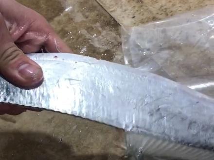 收拾刀鱼的好方法,你学会了吗?