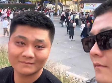 #失散27年双胞胎 哥哥被弟弟一言惊醒
#宝贝回家