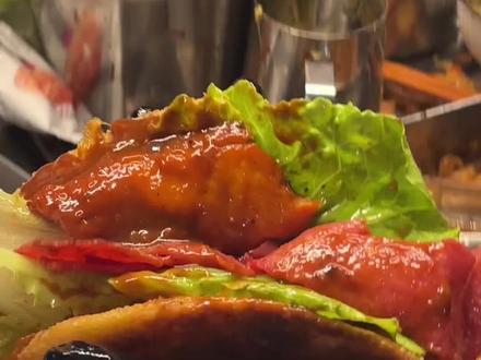 #烤炉鸡蛋灌饼 纯享版,这一口热气腾腾,外酥里嫩!