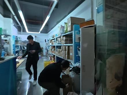 比亚迪车主你们后备箱的物品总是滑来滑去吗?来试这款原厂垫子! #比亚迪 #比亚迪后备箱垫 #比亚迪宋plus #跨年一起投dou+