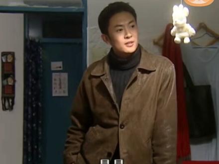 韩丁(印小天饰演)和罗晶晶终于走到了一起。#我的观影报告 @DOU+小助手