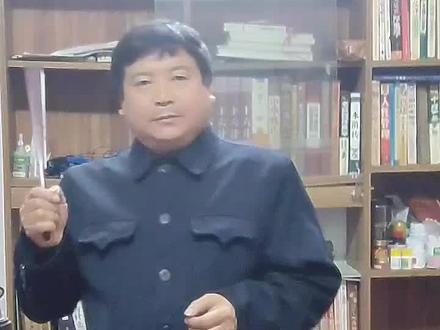 龟背蛇腰不可交,瞟眼看人不用刀,情商低下嗓门大,秃顶男人智商高! @DOU+小助手