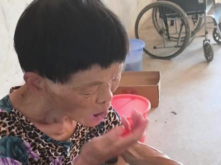 疑似憋老奶武魂真身开启大招