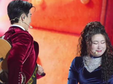 让我们祝福这对新人,一定要长长久久哦!#李川求婚 #2025跨年夜 #李川锤娜丽莎恋情