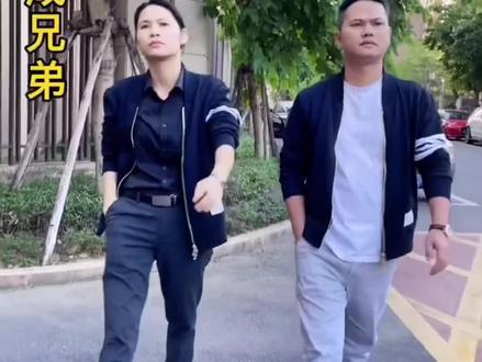 全网长相最像夫妻,看模仿老公爆红网络的韦二小姐究竟有何魅力? #西装杀 #搞笑视频 #你是凭实力刷到的 #原创搞笑 #西服套装