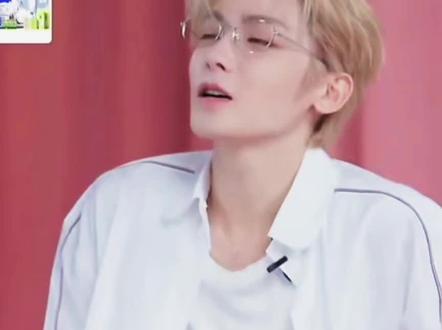 侯明昊首谈昨天演唱会 好叭好叭,你泪点高,哭是意外了啦。等你找机会给我们详细复盘哦,我有这个视频为证!😊#侯明昊 #侯明昊南京演唱会 #德祐侯明昊 #侯明昊哭了