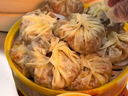 信阳薄皮大包子,申河夜市三期末尾 #信阳薄皮包子
