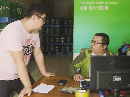 表情特别到位~~~