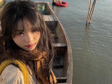 富士相机直出的氛围感人像能有多好看!#创作灵感 #每一帧都是热爱 #富士相机 #富士直出 #人像摄影